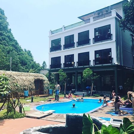 كات با Central Backpackers Hostel - Catba المظهر الخارجي الصورة