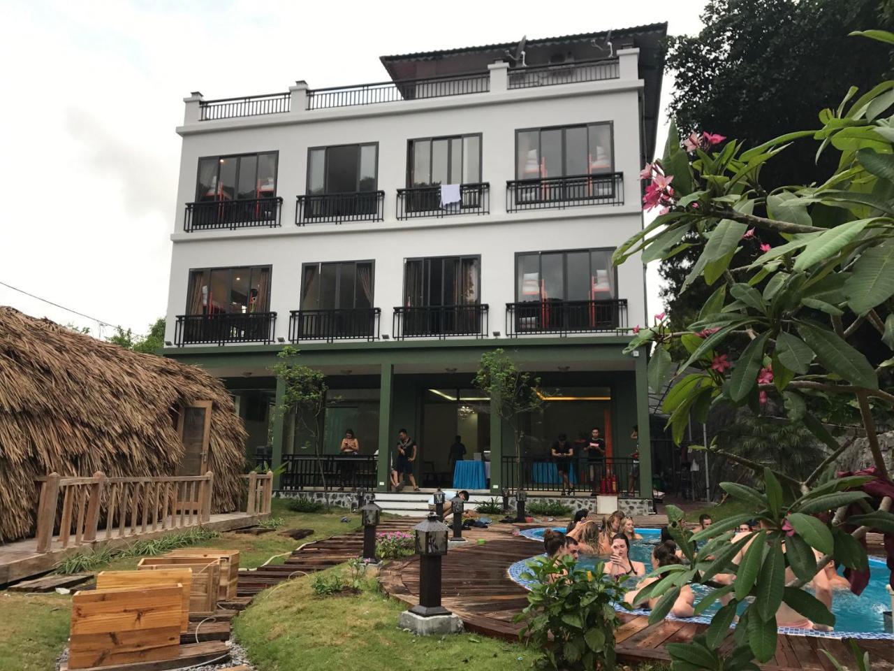 كات با Central Backpackers Hostel - Catba المظهر الخارجي الصورة